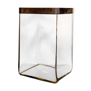 Vase en verre avec cadre