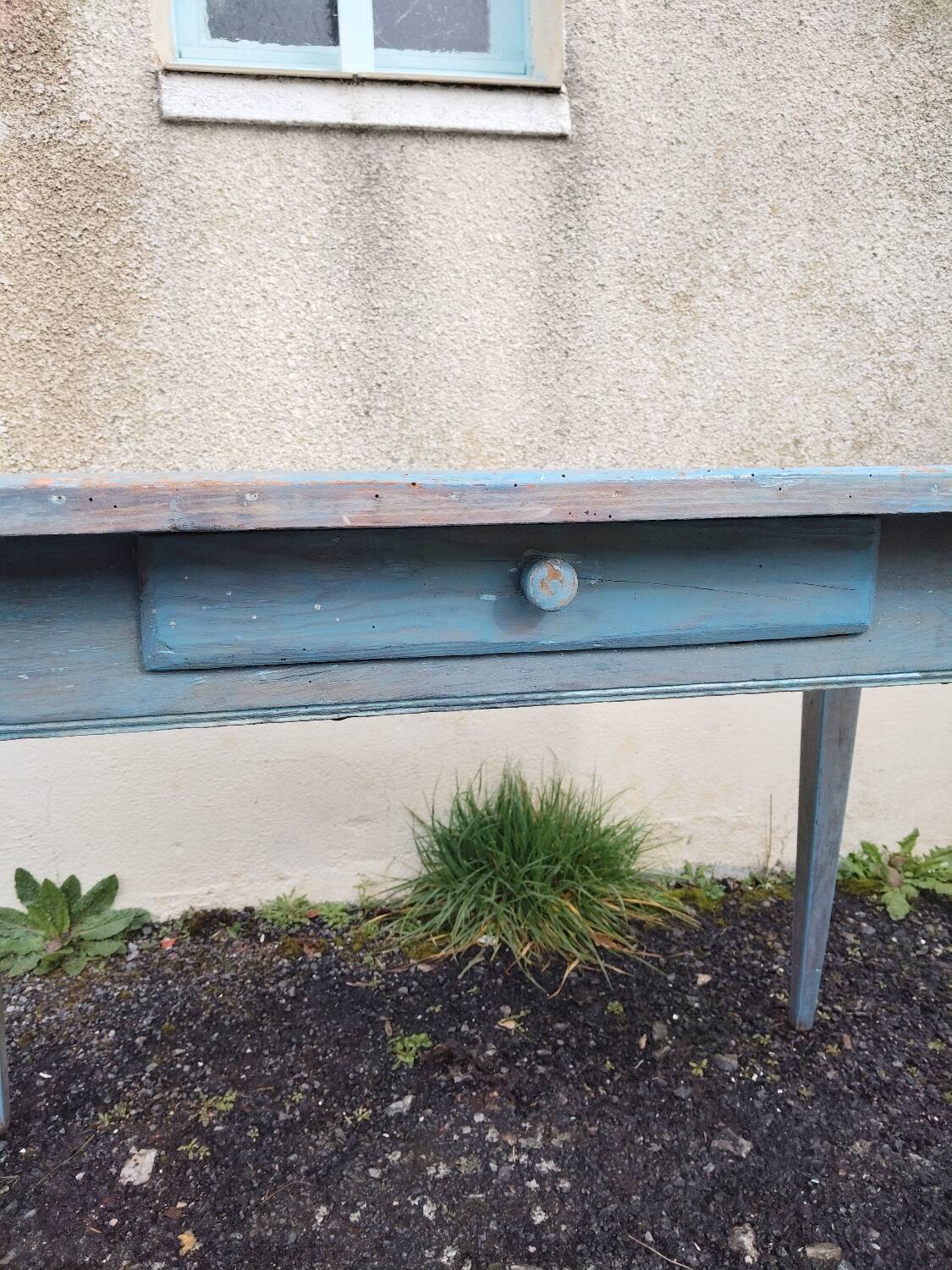 Antique table with spindle legs, patinated in celadon blue – solid wood – 19