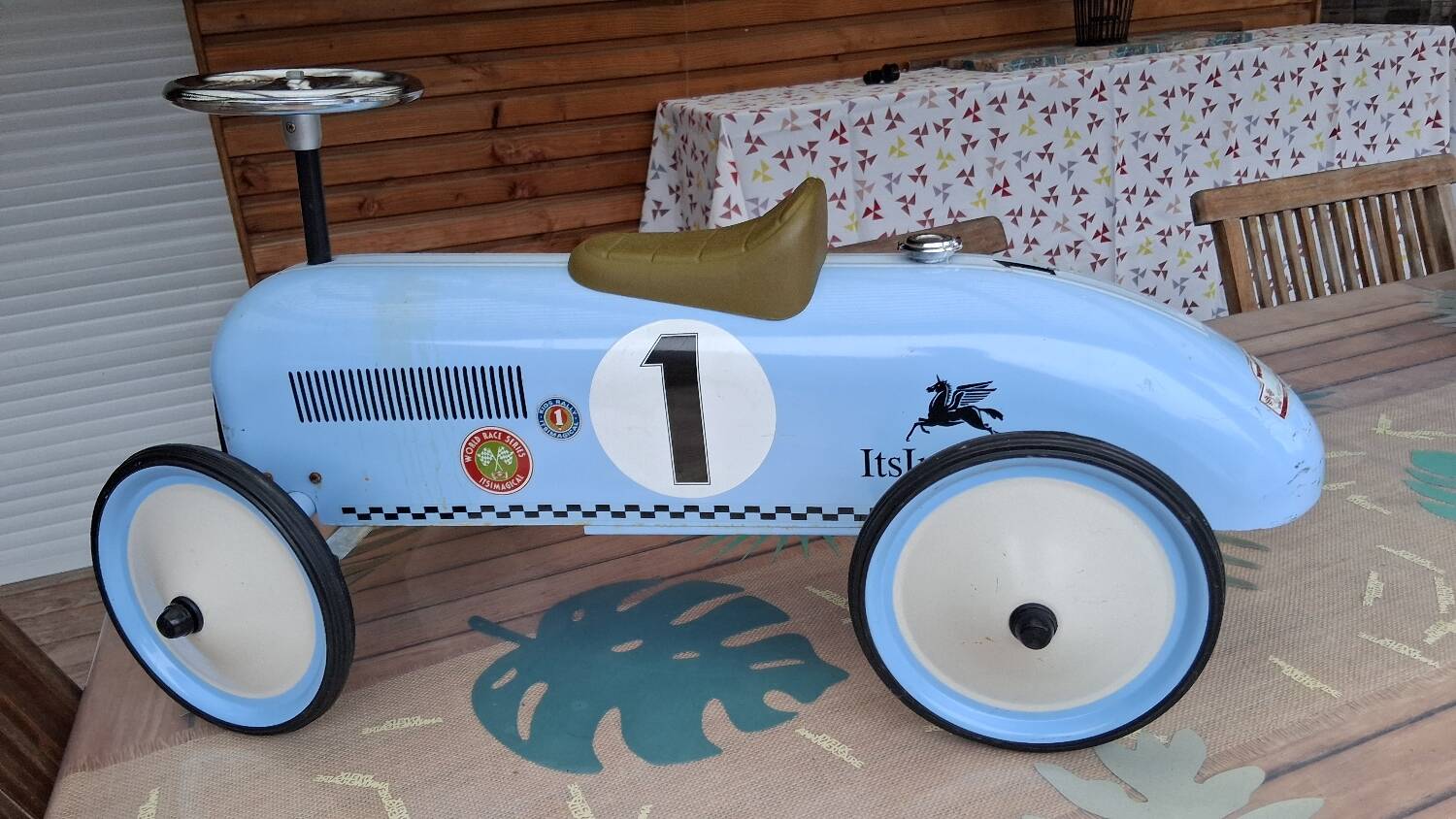 Petit voiture pour déco chambre enfant