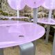 Serie de 8 chaises design en plexiglas parme