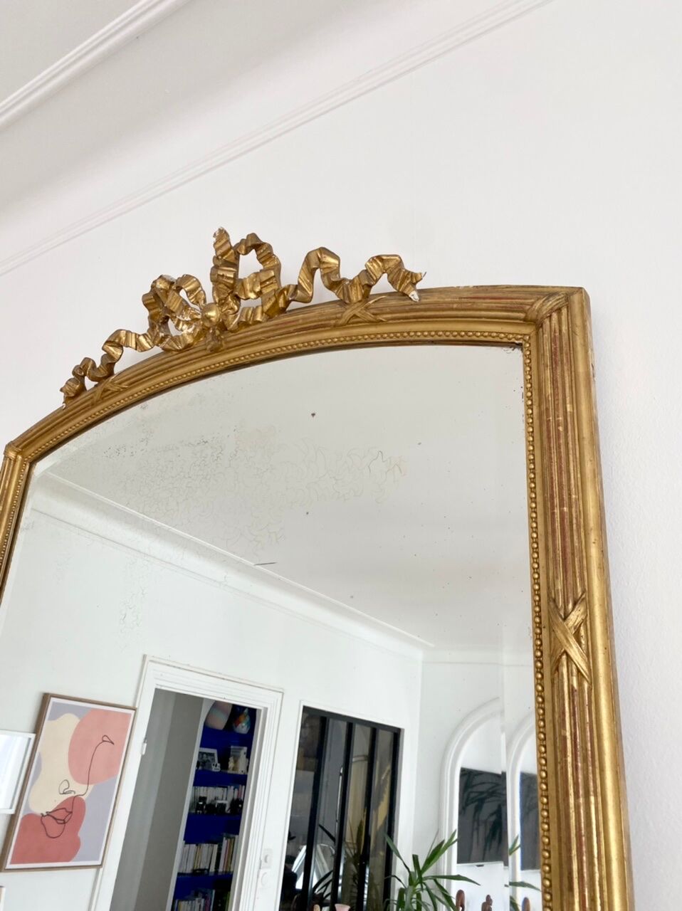 Louis XVI mirror, 19th century, gilded with sheet 136x88cm