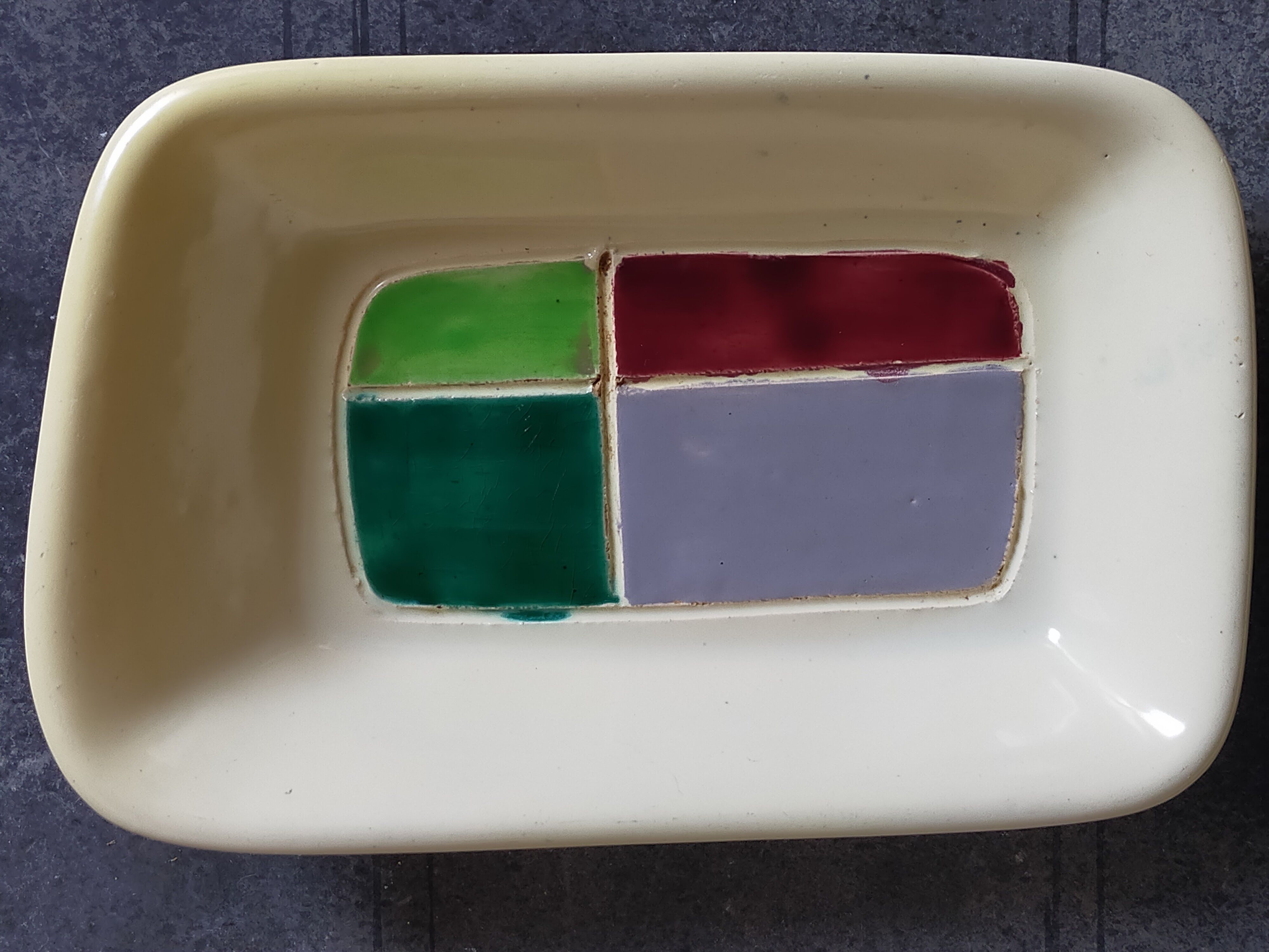 Two ceramic trinket bowls 50