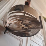 Suspension up and down in scandinavian metal