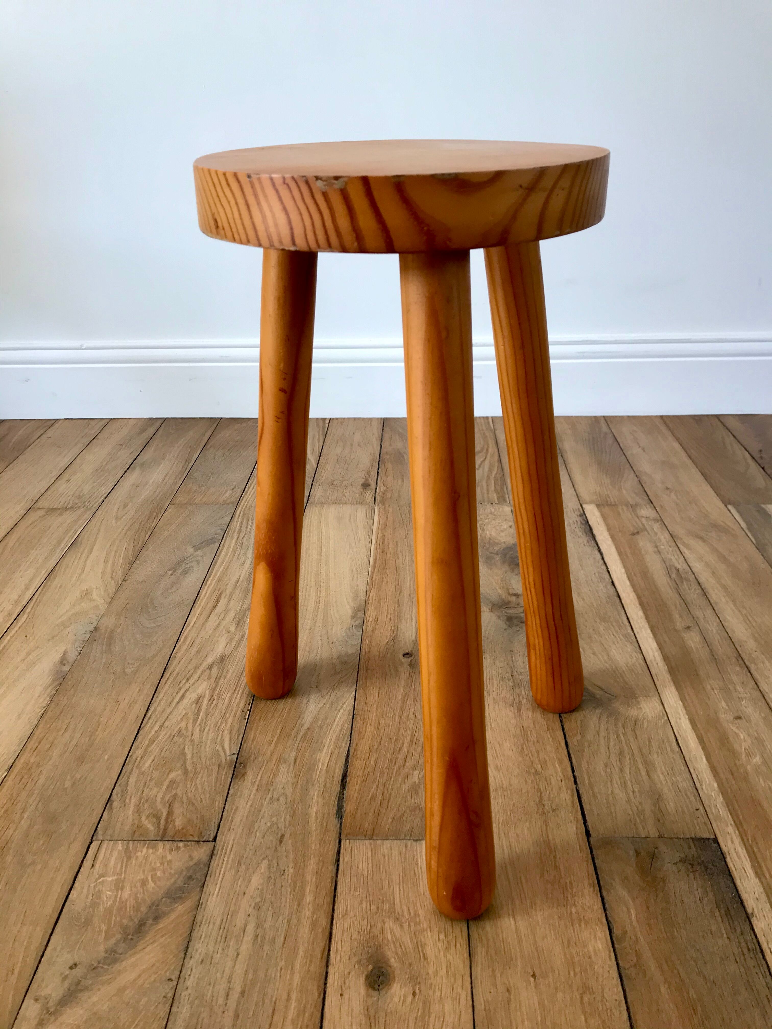Small tripod stool in blond wood pine 60s-70s