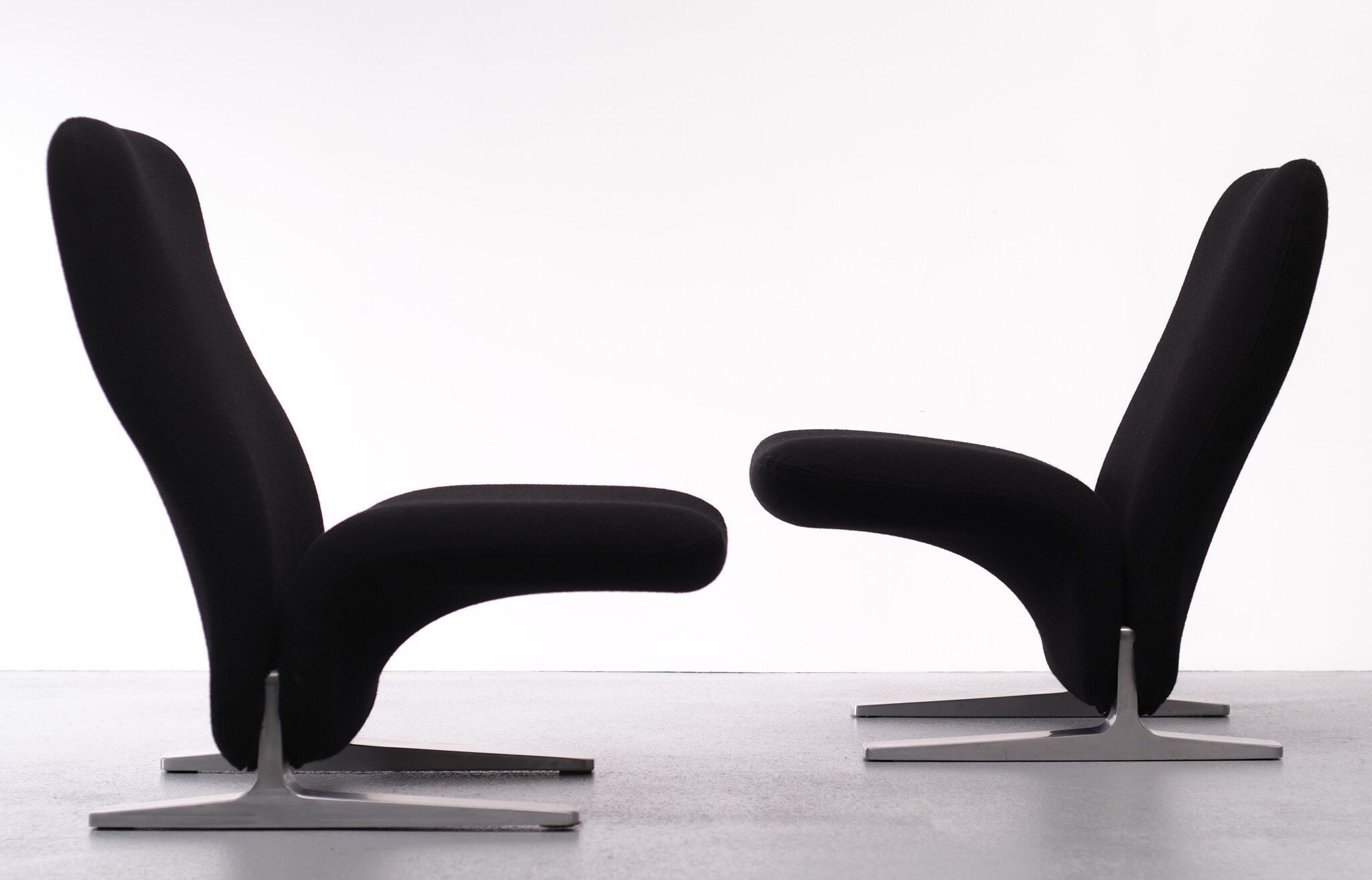 F780 Concorde Lounge Chairs by Pierre Paulin for Artifort in New Upholstery
