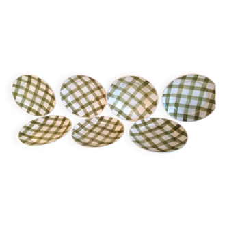Set of six flat plates and one Moulin des Loups bowl, green tablecloth model/1950s-1960s