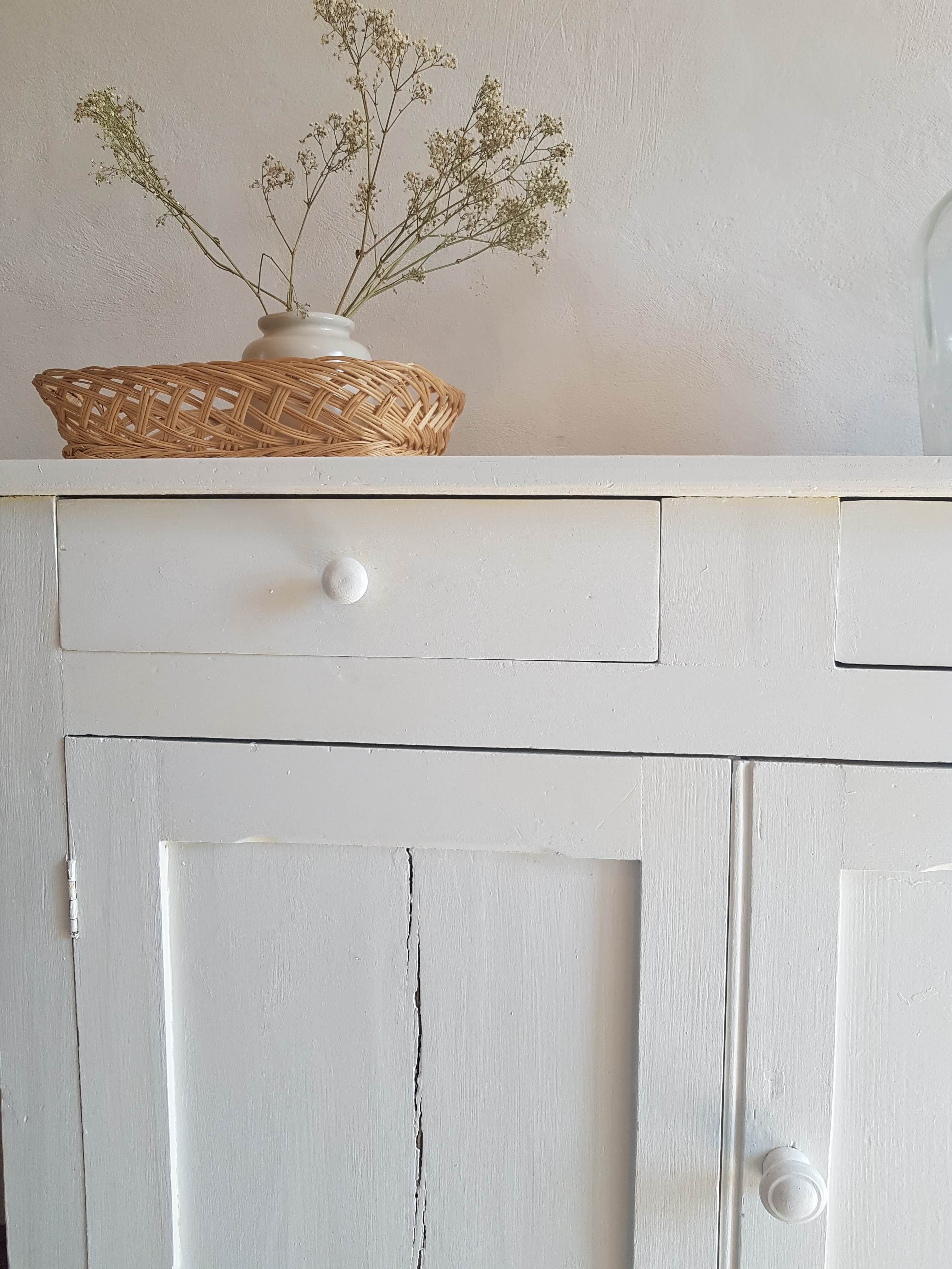 Old white Parisian buffet