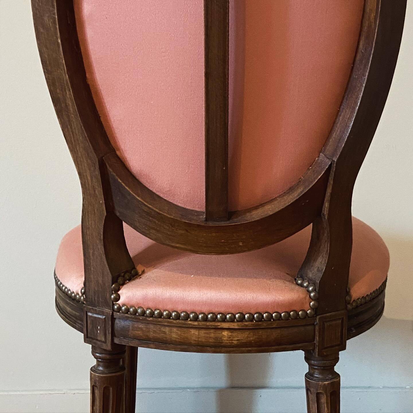Louis XVI style medallion chair