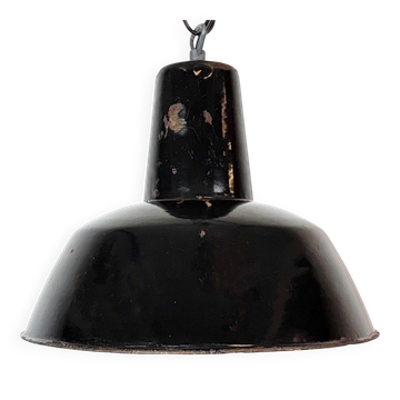 Lampe suspendue industrielle en émail noir, années 1950