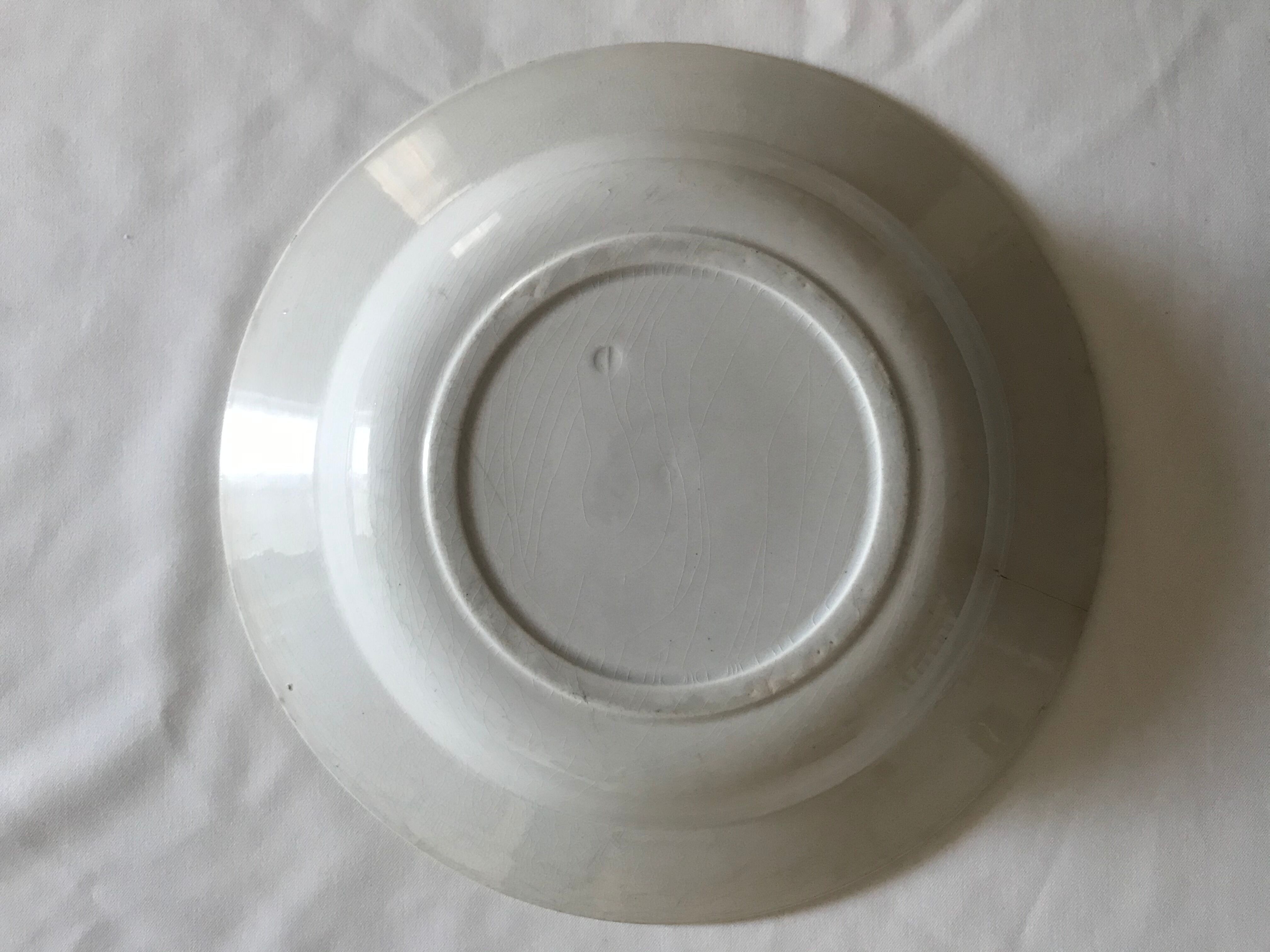 Hollow service dish in Iron Land