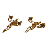 Paire d'appliques murales rococo en bronze doré, Hollywood Regency, années