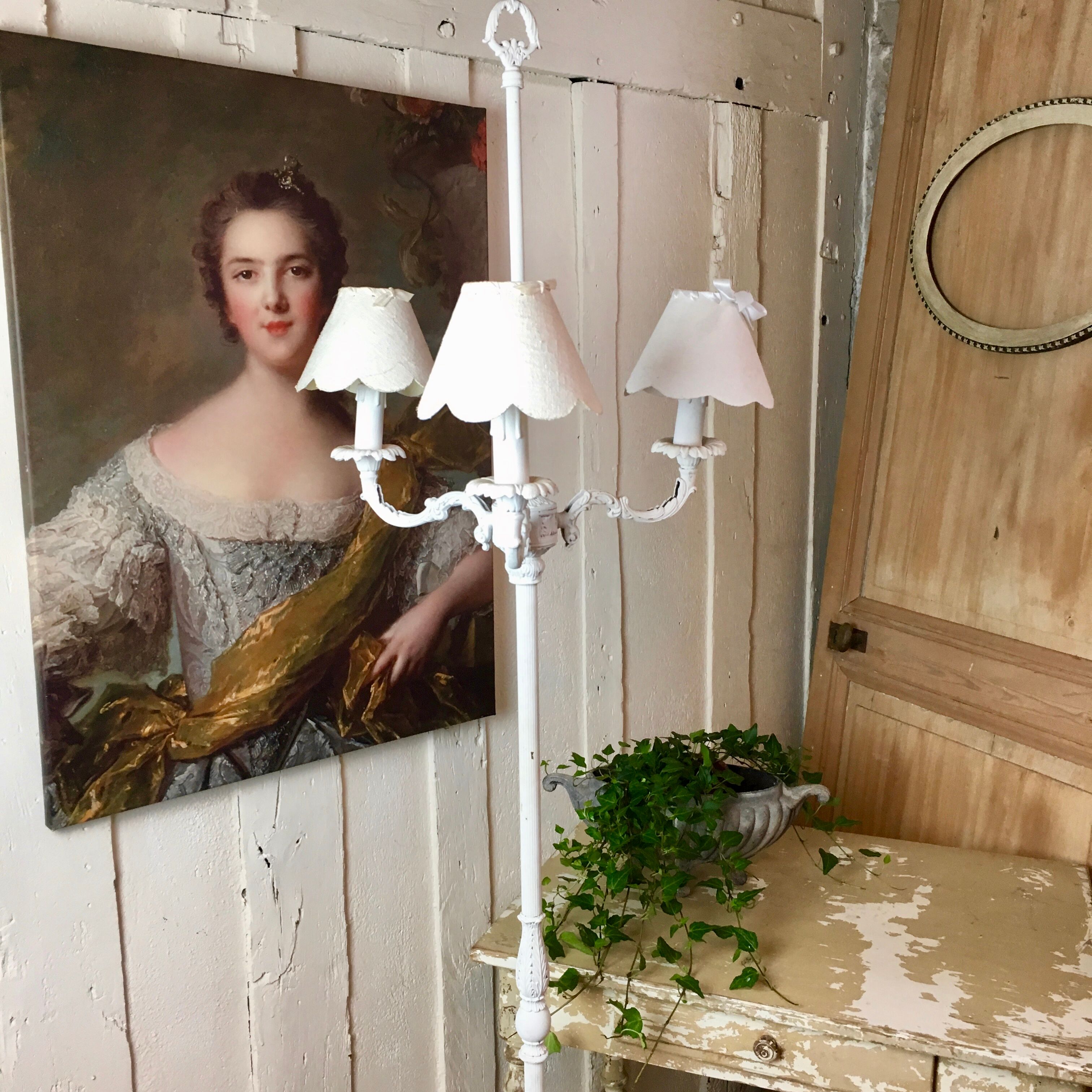 Floor lamp three lights solid bronze patina white