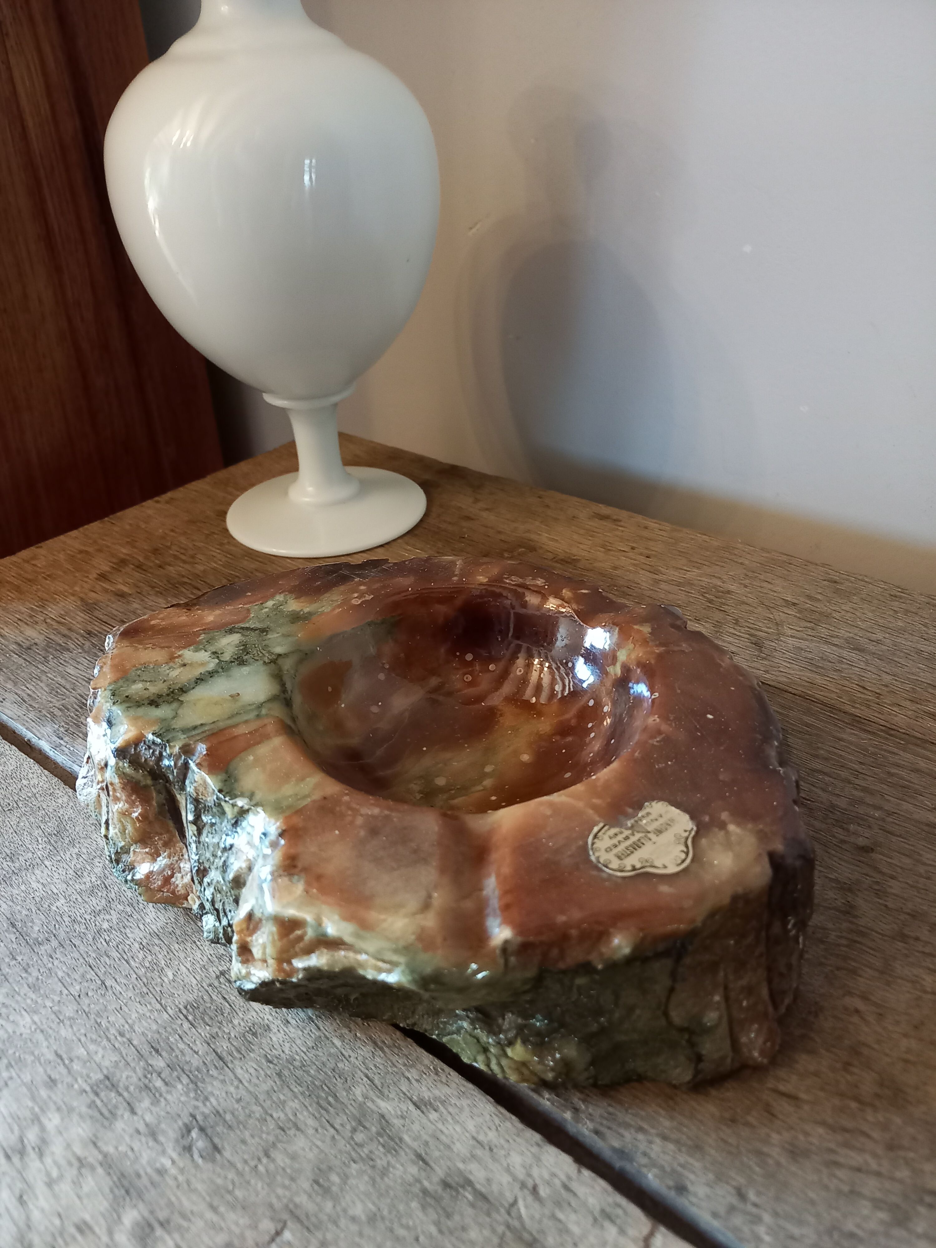 Large vintage alabaster pocket-empty ashtray