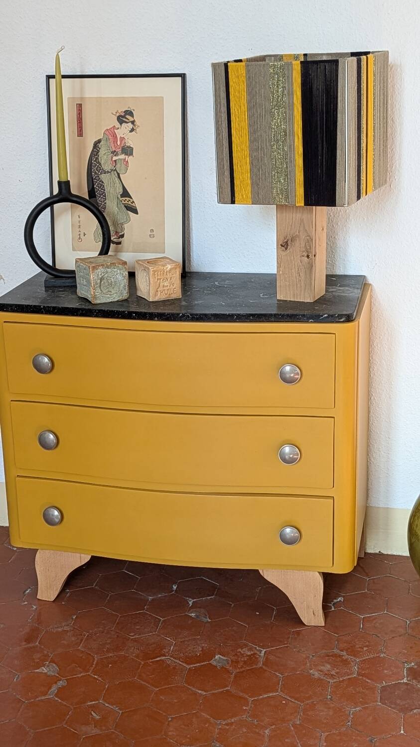 Art Deco chest of drawers