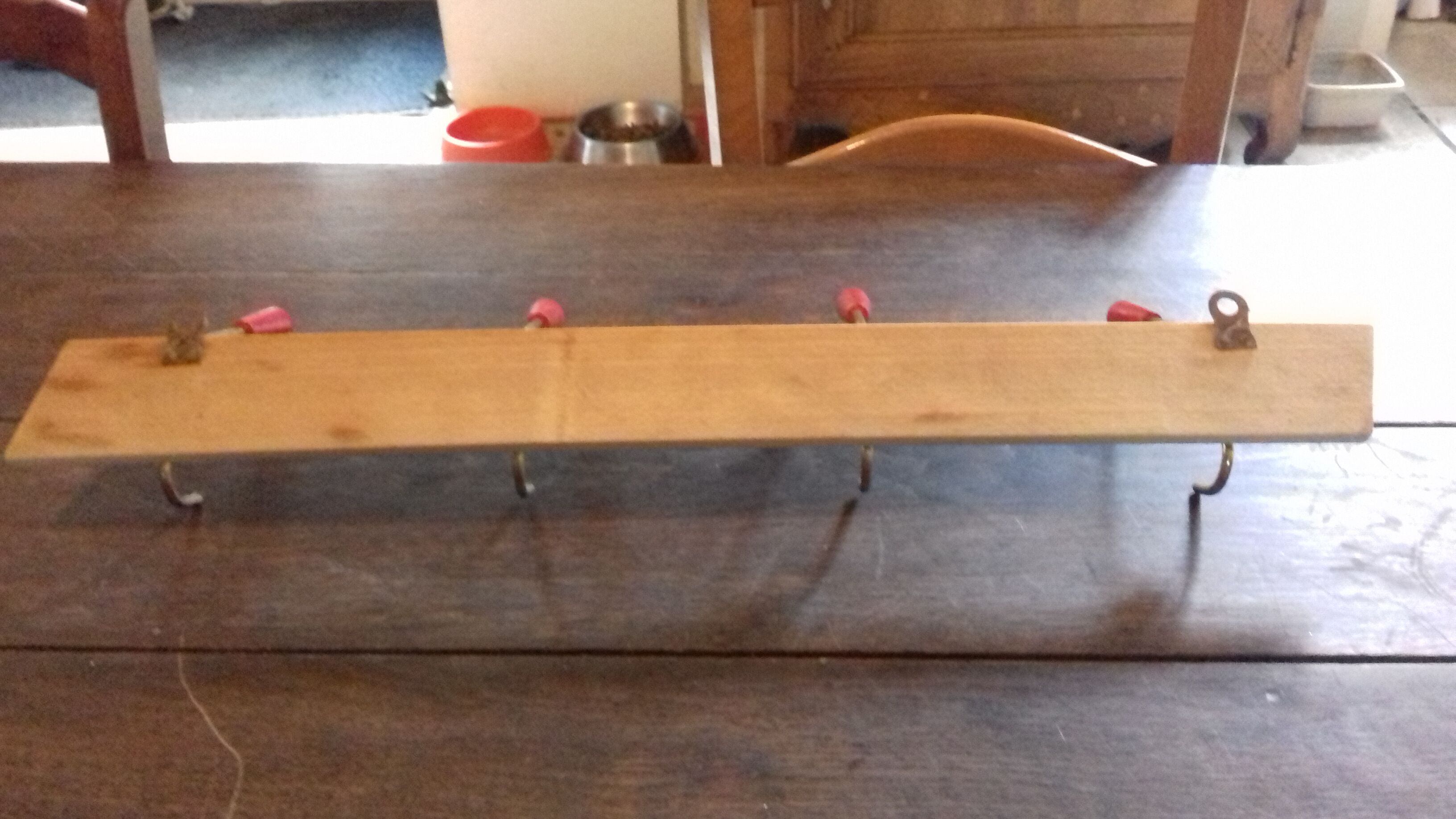 Wall coat holder 4 patères