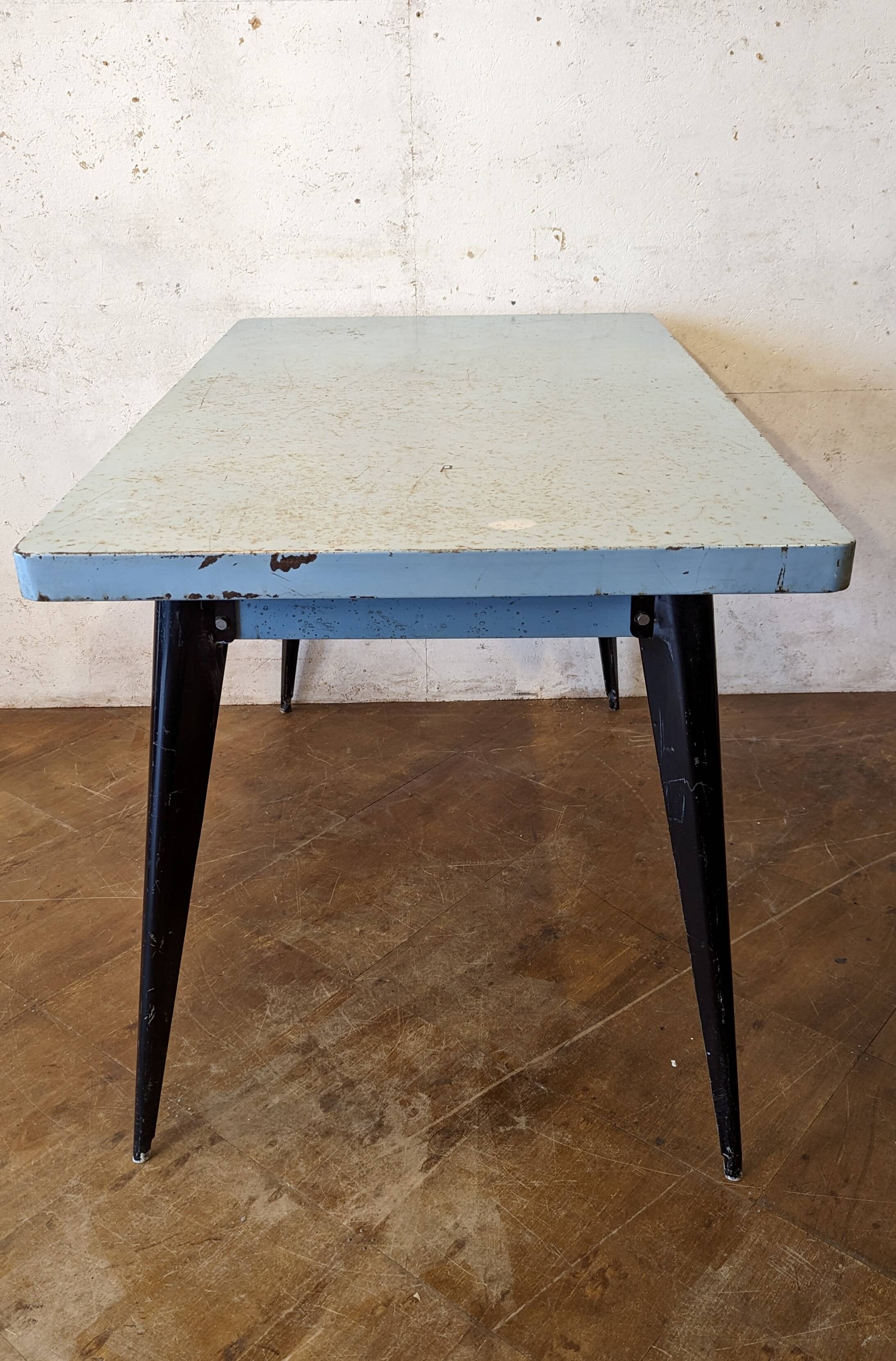 Tolix T55 kitchen table by Xavier Pauchard.