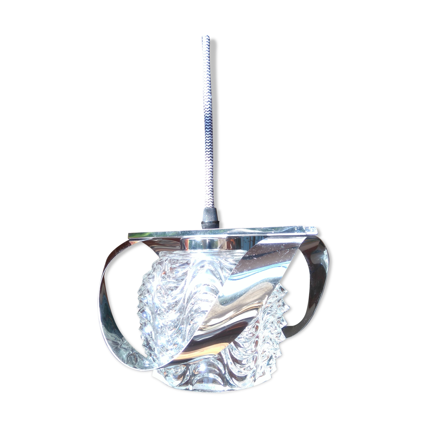 Hanging space age Sinus