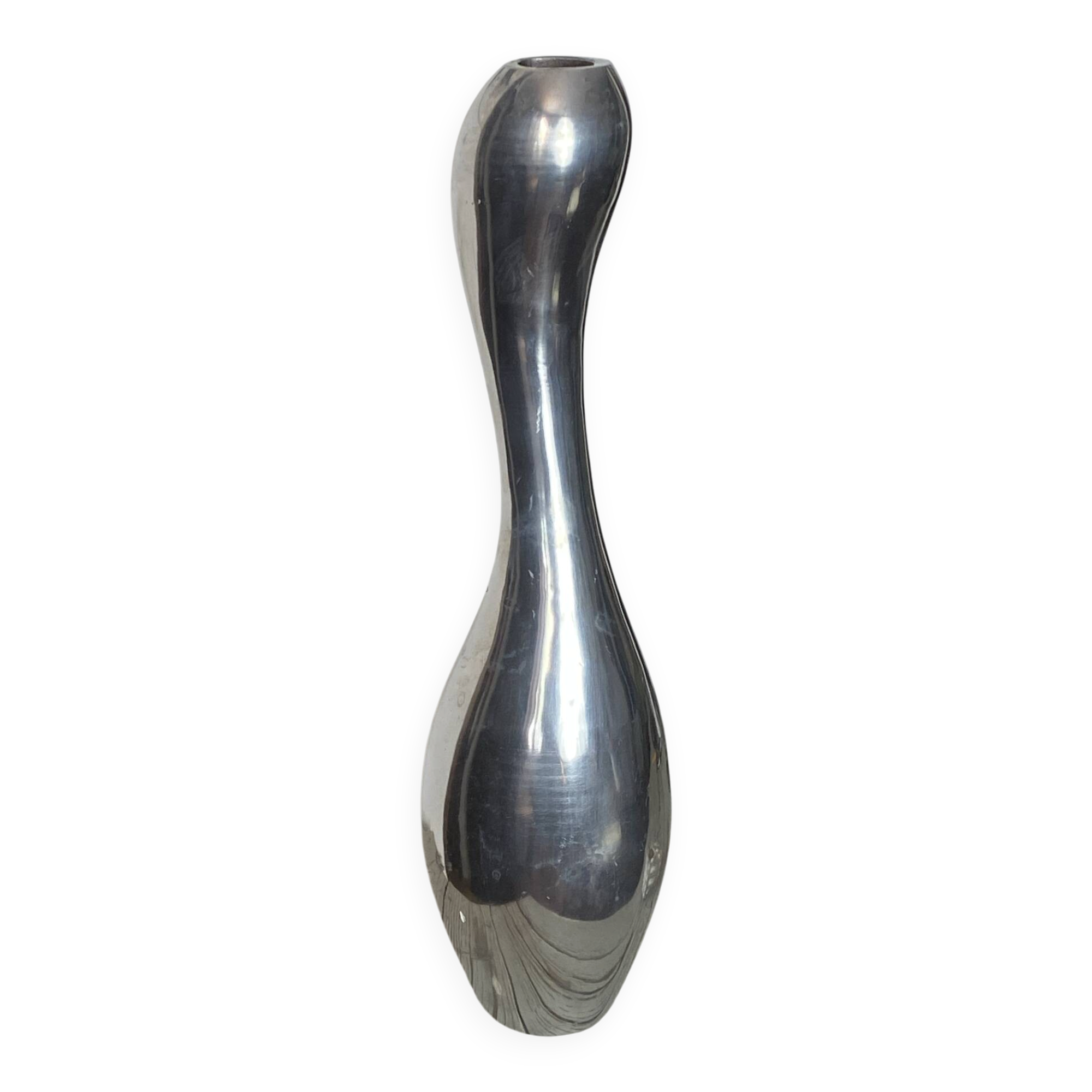 Large organic vase in polished aluminium cast.