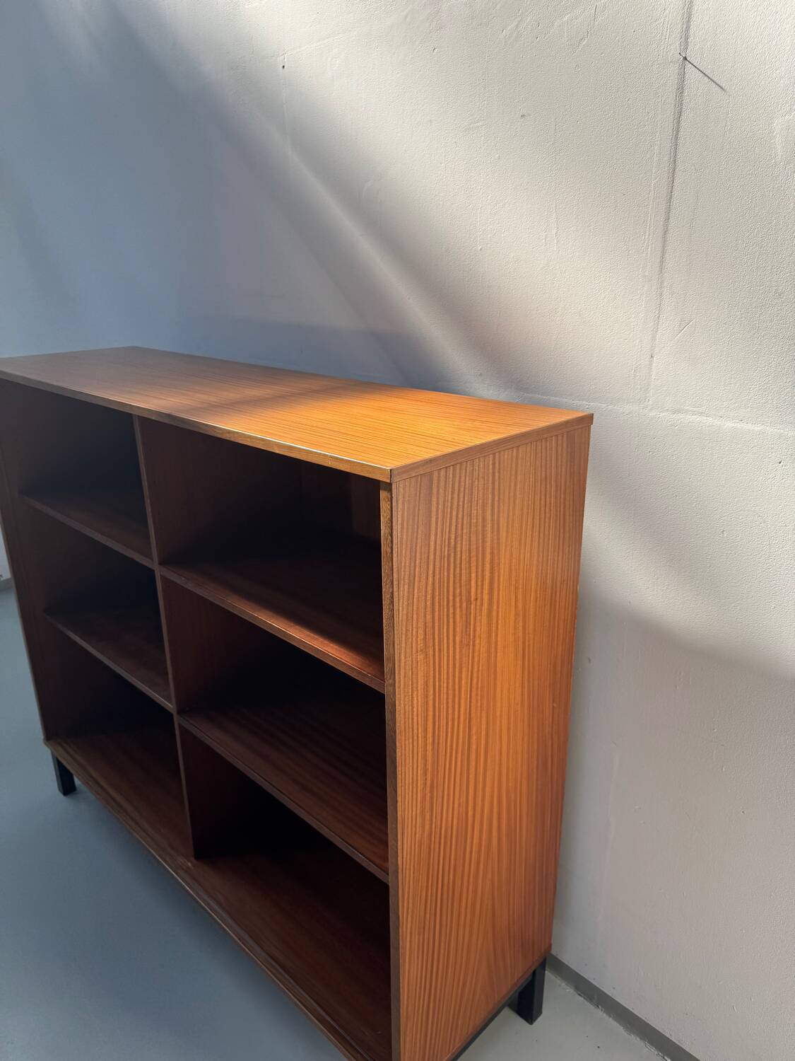 Armoire danoise vintage en teck - années 1970.