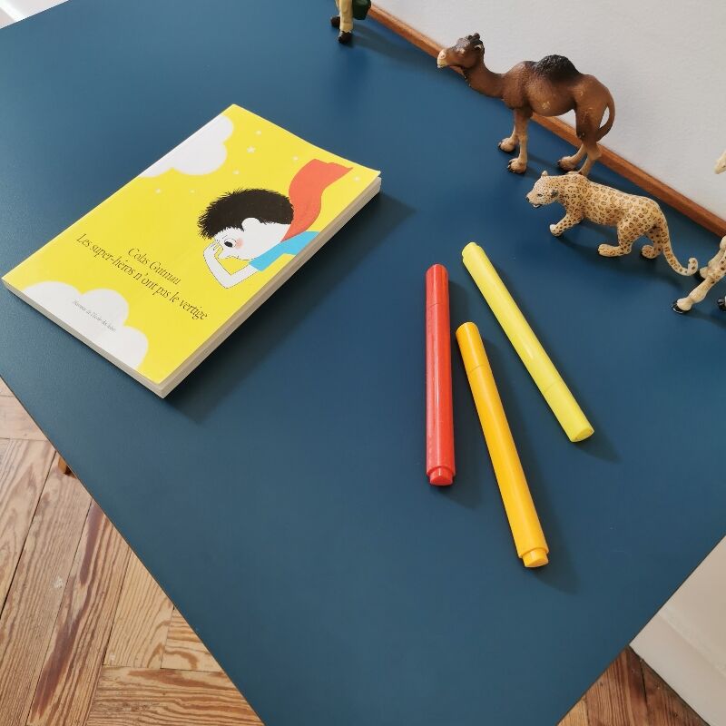 Children's desk style 60s