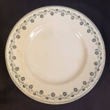 6 mismatched old plates