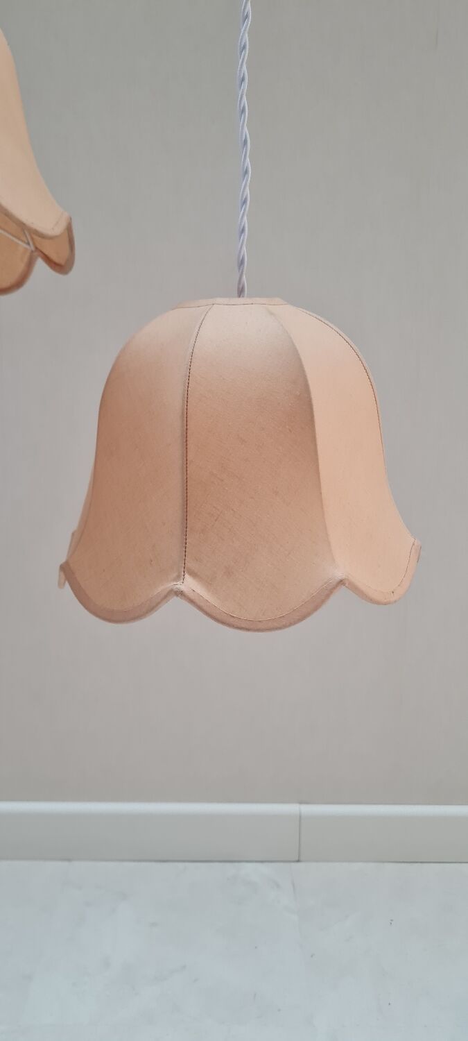 Pair of flower suspension