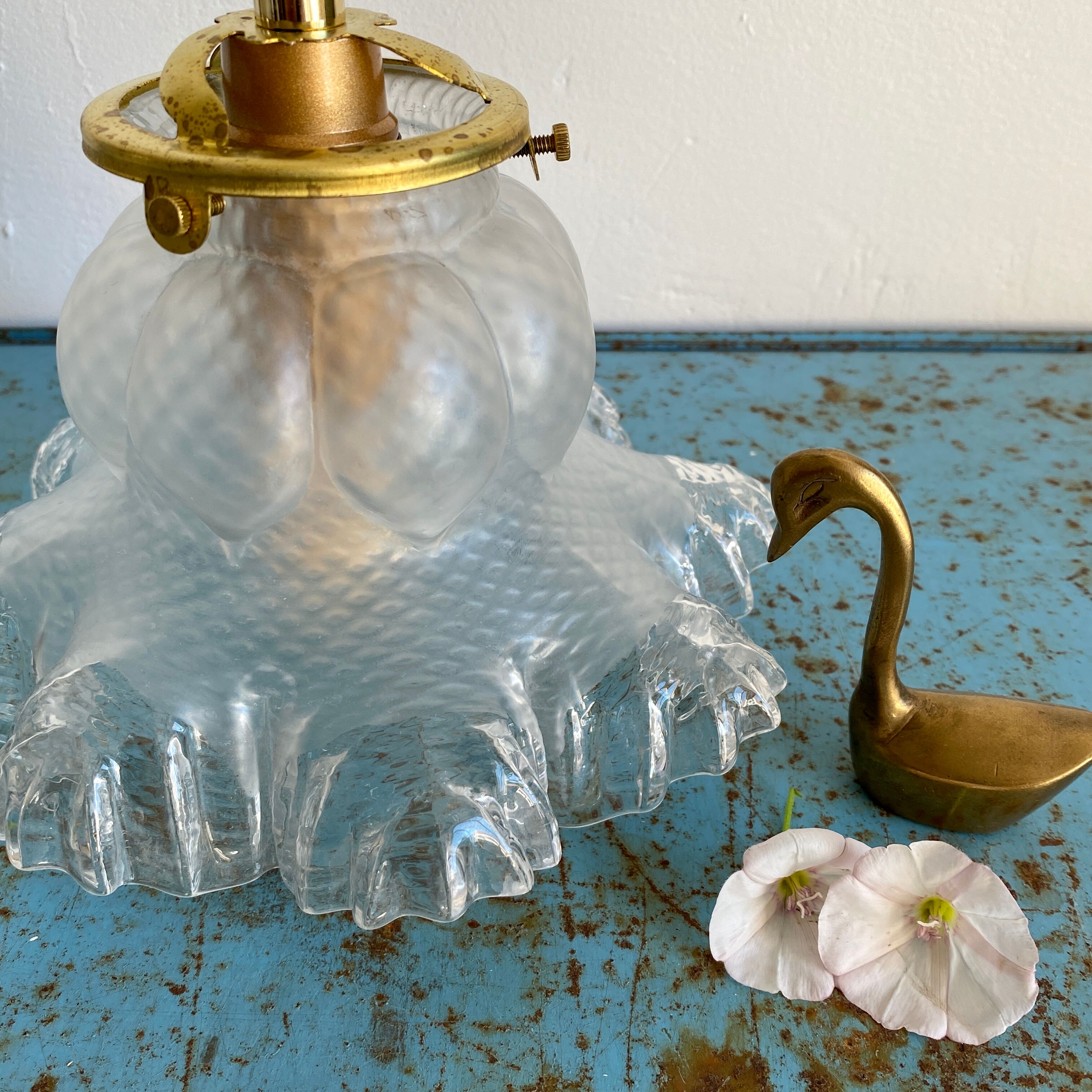 Vintage tulip stroller in transparent and frosted glass