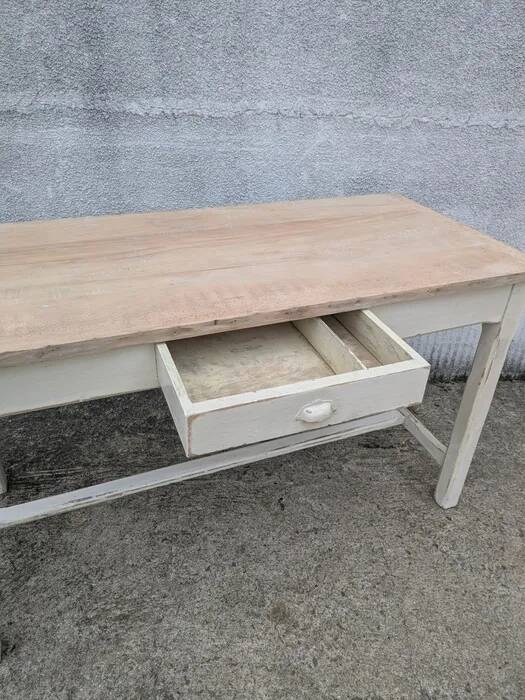 Farmhouse table