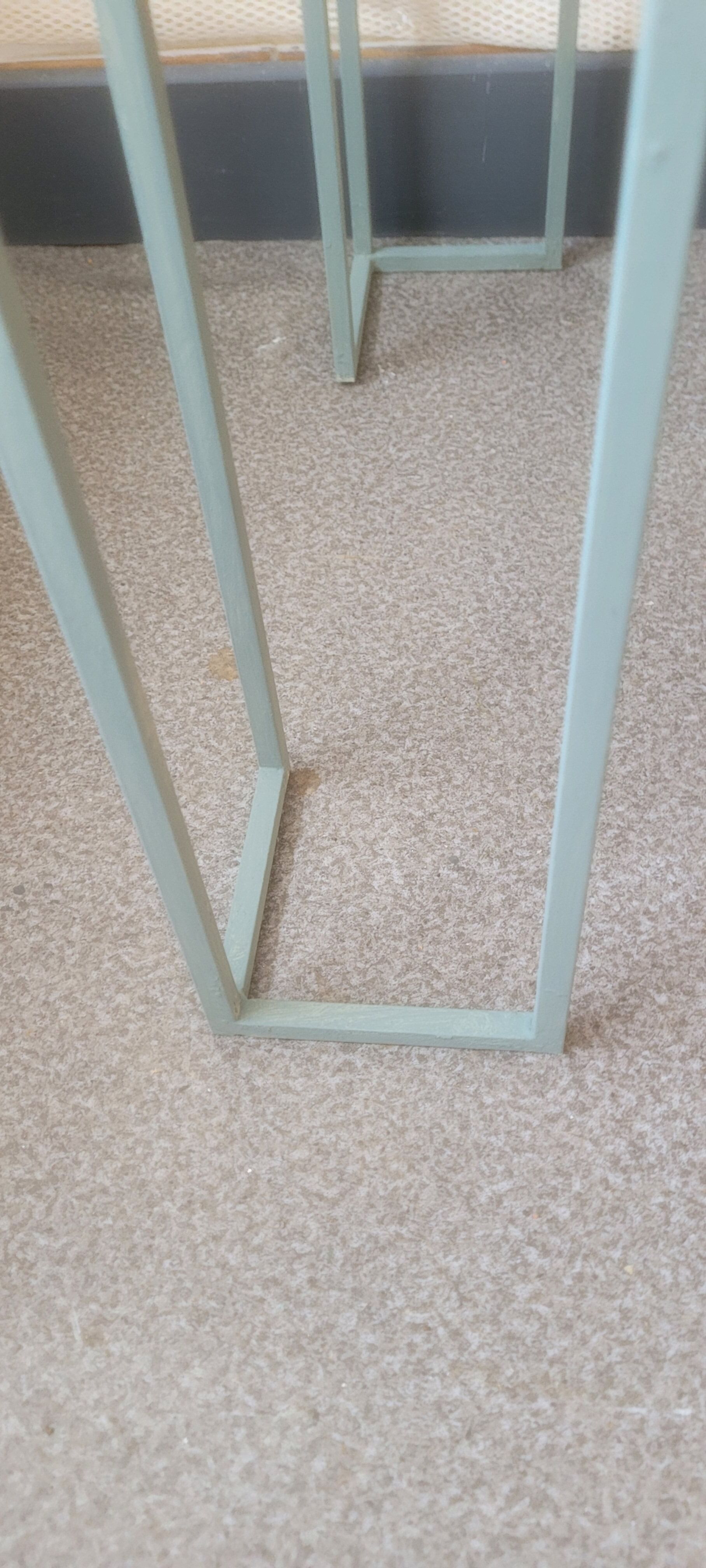 Bout de canapé, table basse en metal et travertin