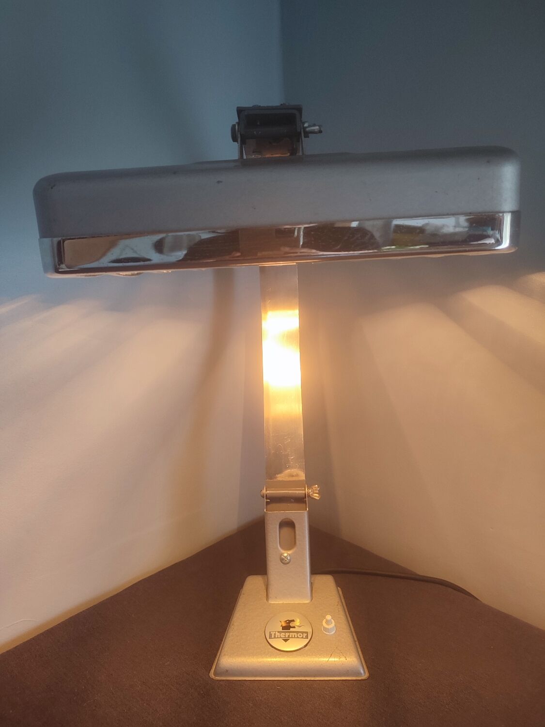 Thermor industrial style table lamp