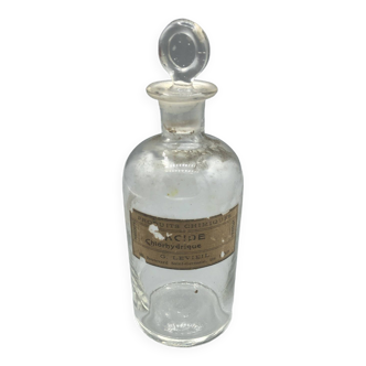 Apothecary bottle