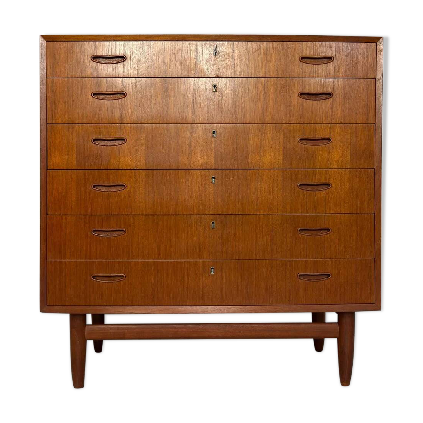 Commode danoise en teck à façade cintrée, années 1960