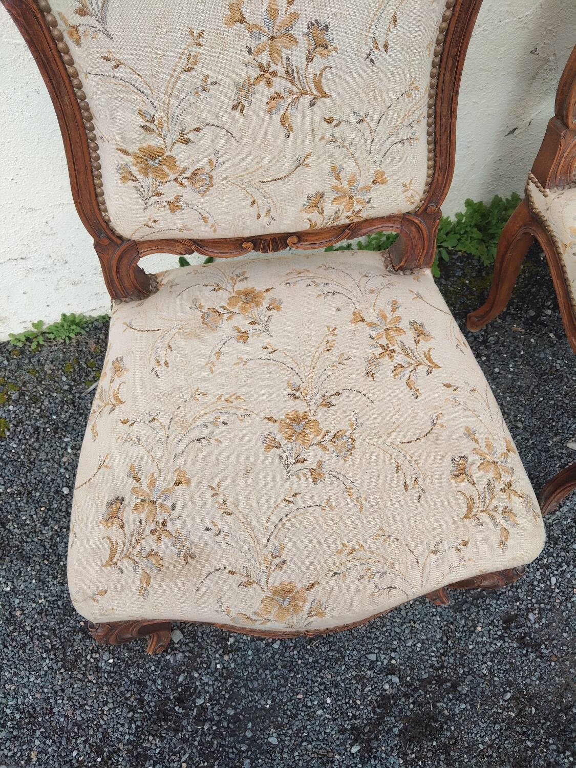 Suite de 3 fauteuils style Louis XV en bois sculpté – tapisserie tradi