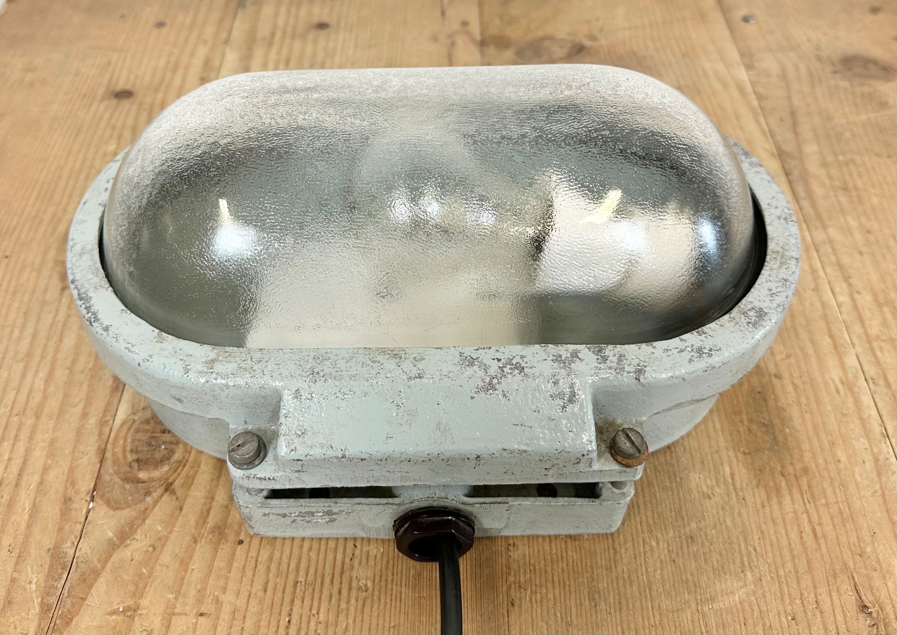 Industrial Cast Aluminium Wall Light with Frosted Glass from Elektrosvit, 1970s