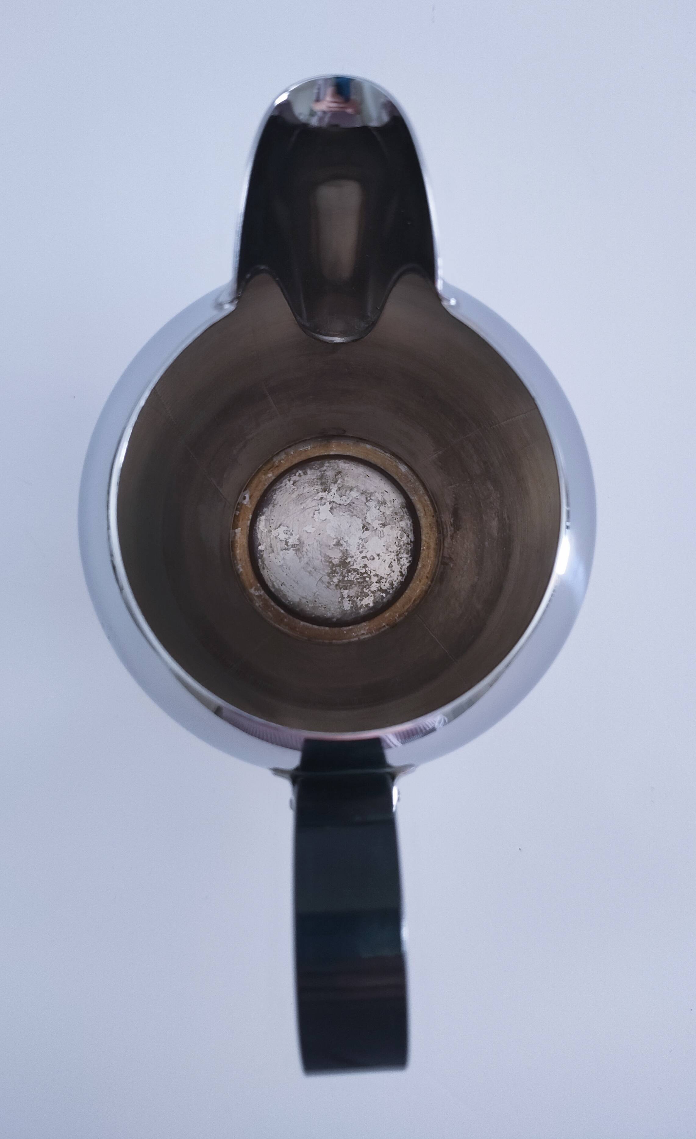 Pot à lait vintage modèle "bombé" en inox par Carlo Alessi