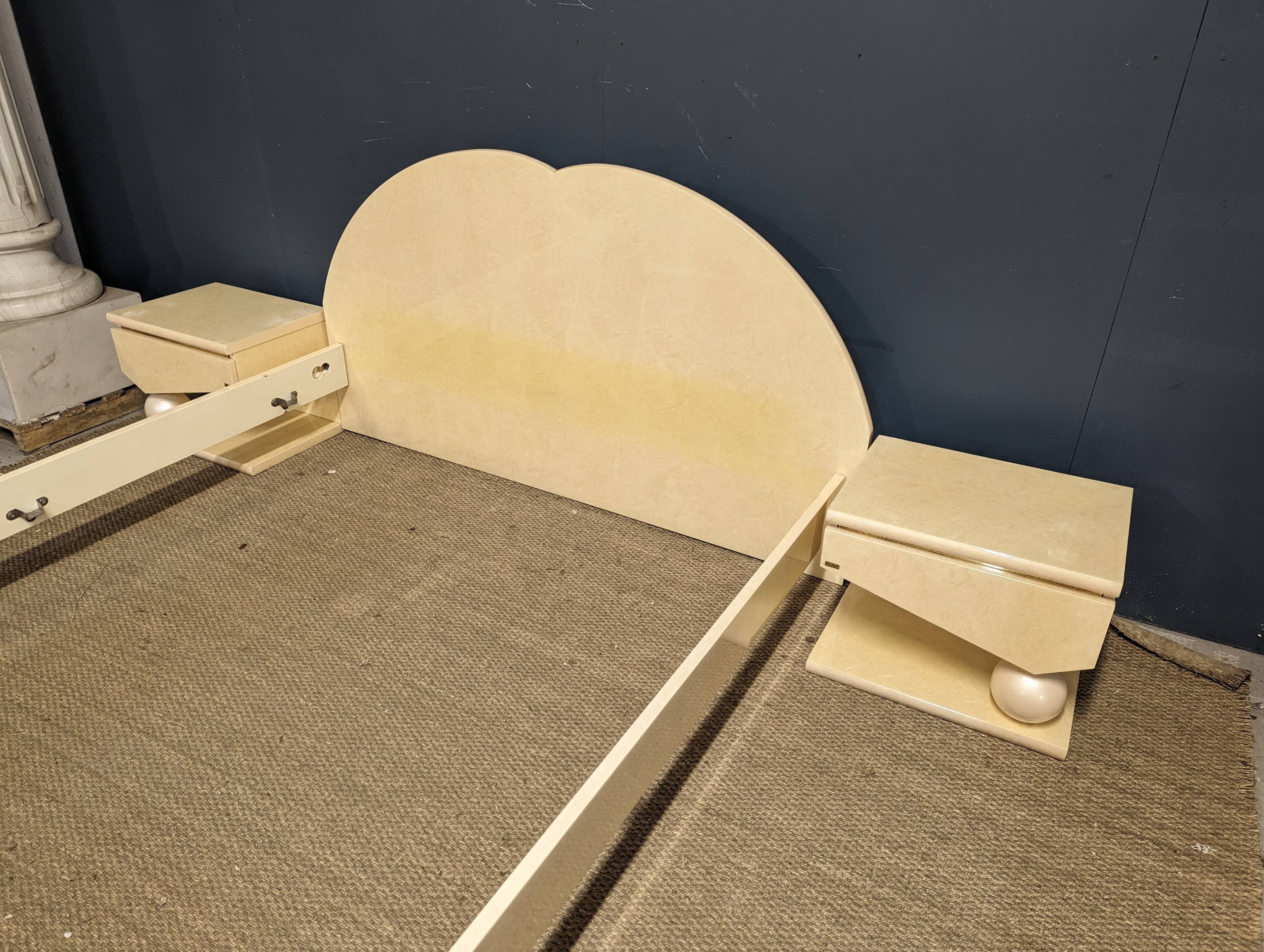 Lacquered bed by Eric Maville