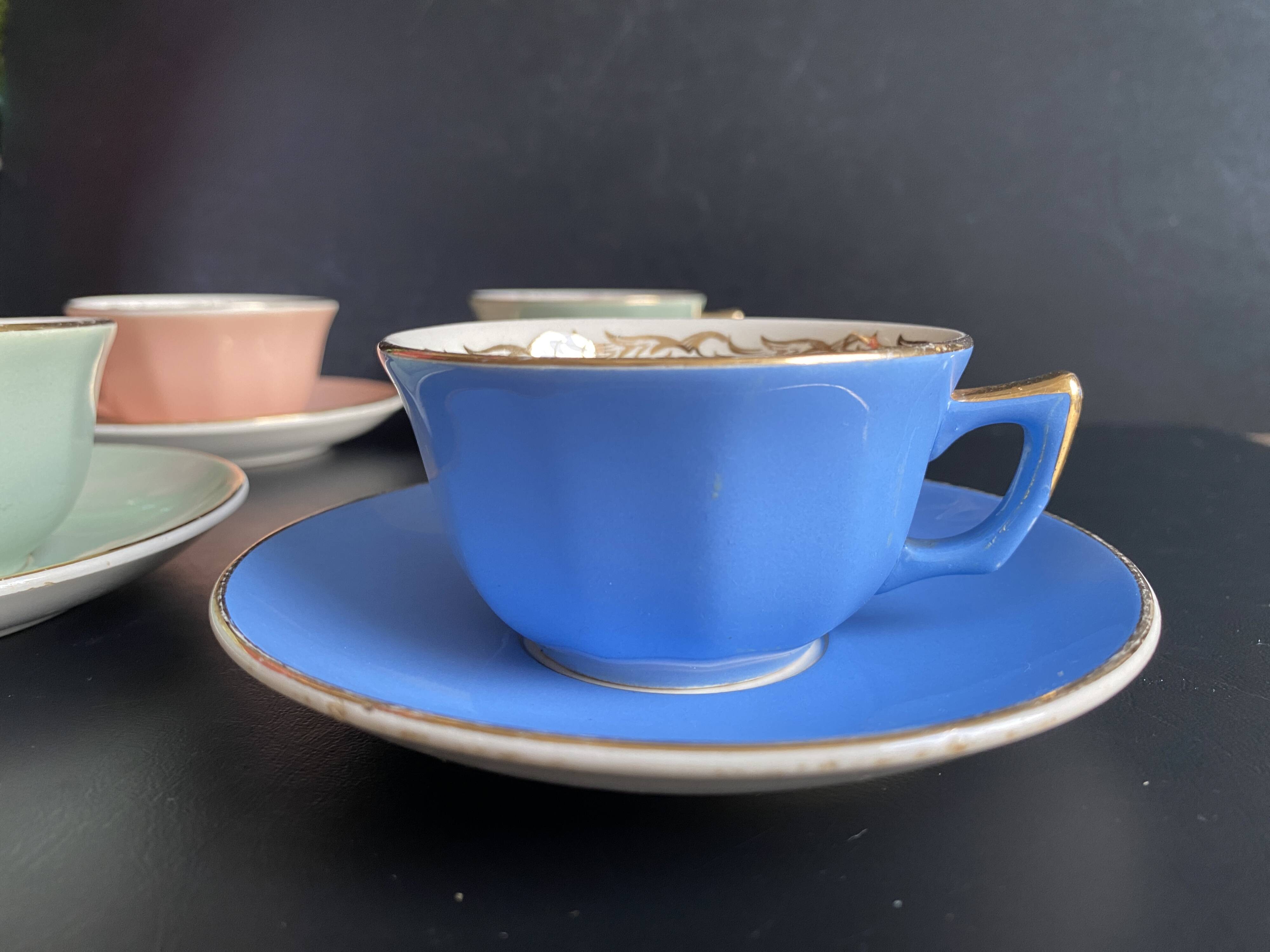 Set of 4 Villeroy & Boch Vintage 50s Cups and Saucers - Pastel & Gold