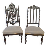 Fausse paire de chaises basses Napoléon III en bois noirci
