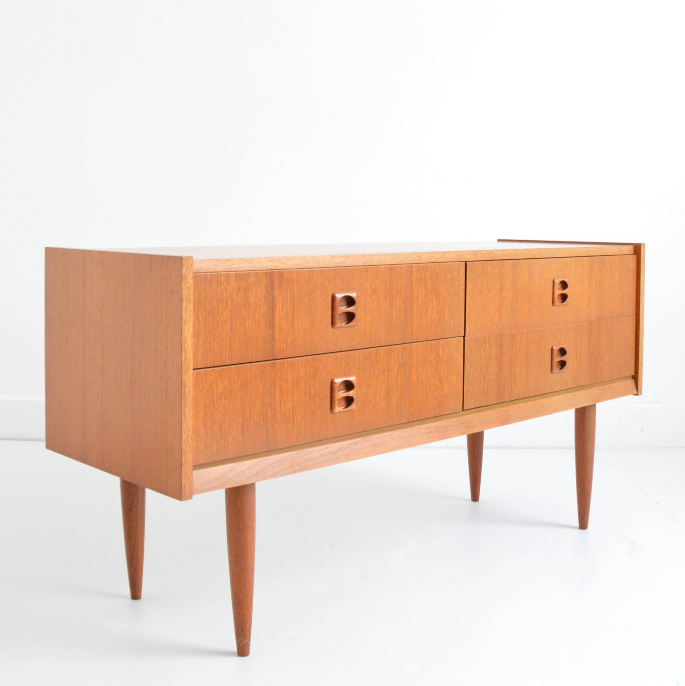 Small Scandinavian sideboard with 4 drawers, vintage 1960.