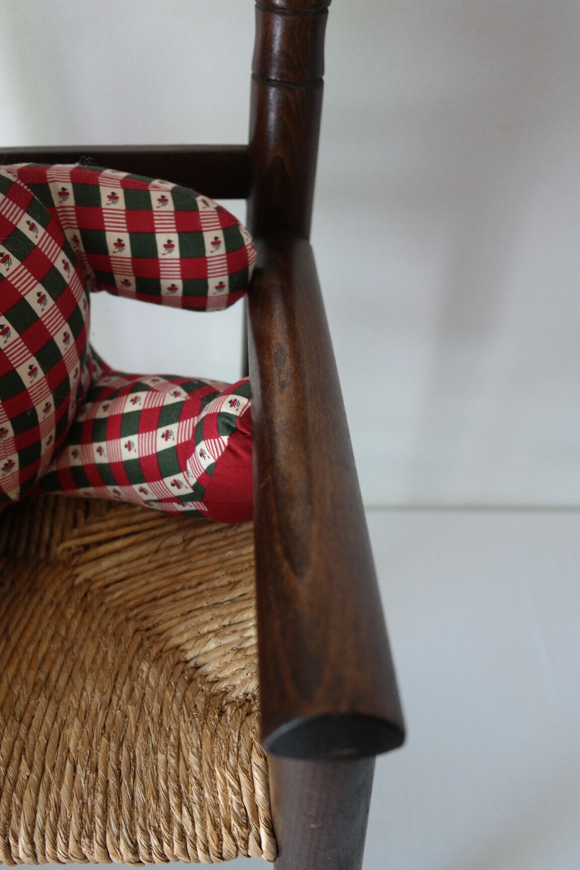 Chaise basse ancienne bois et paille