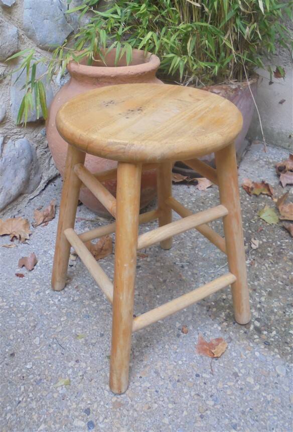 Tabouret en bois