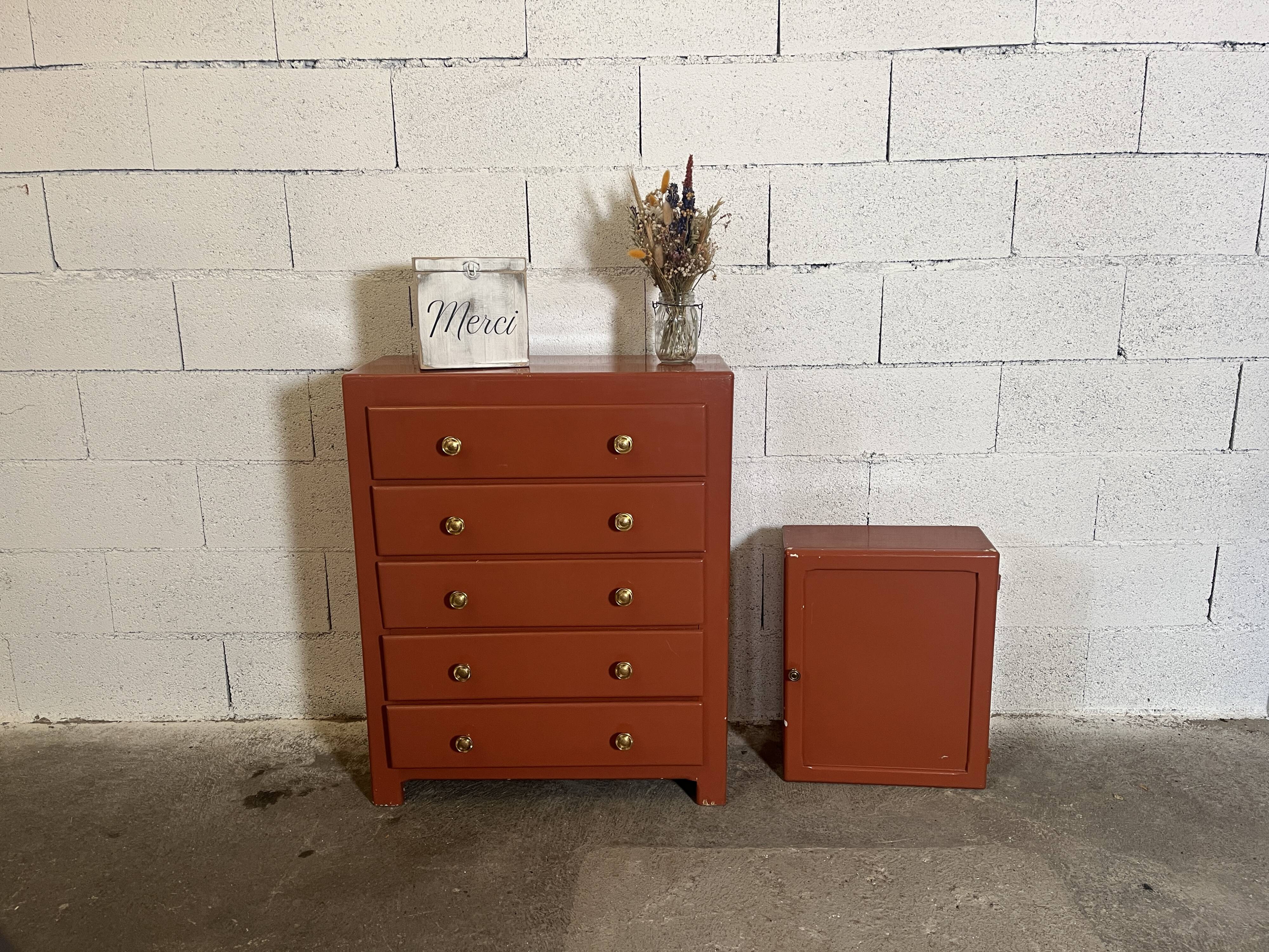 Chiffonnier et son petit meuble