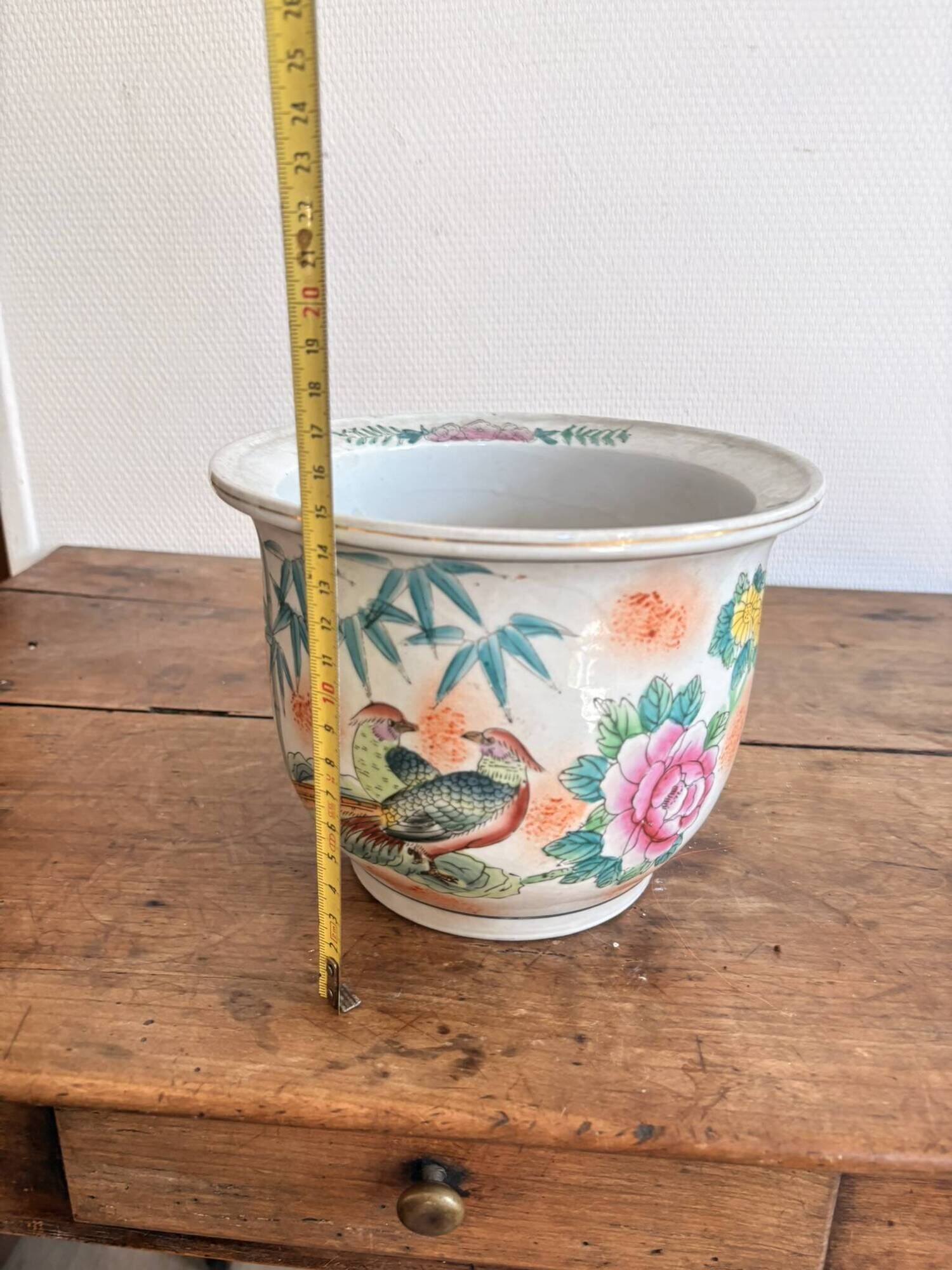 Cache pot jardinière decor pheasant China republic Famille Rose bamboo