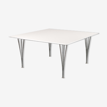Table carrée d'Arne Jacobsen & Bruno Mathsson