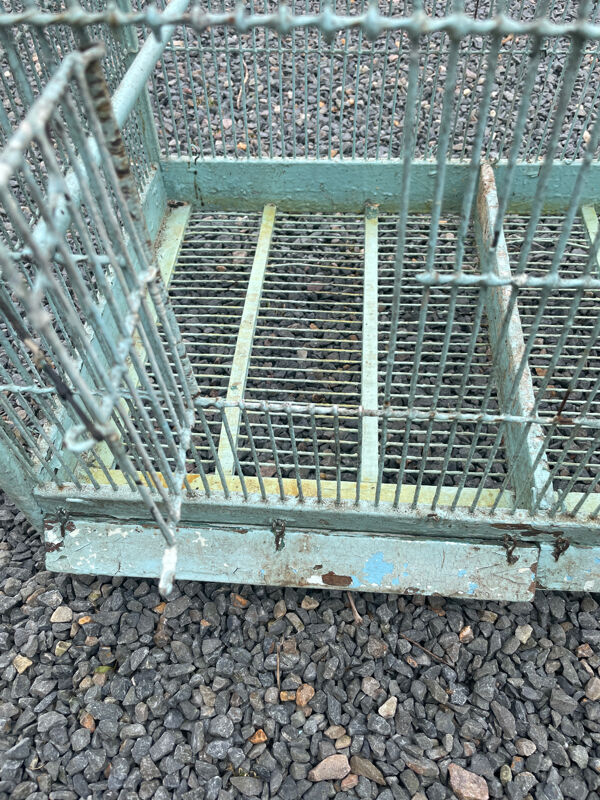 Ancienne cage à oiseaux en bois et métal