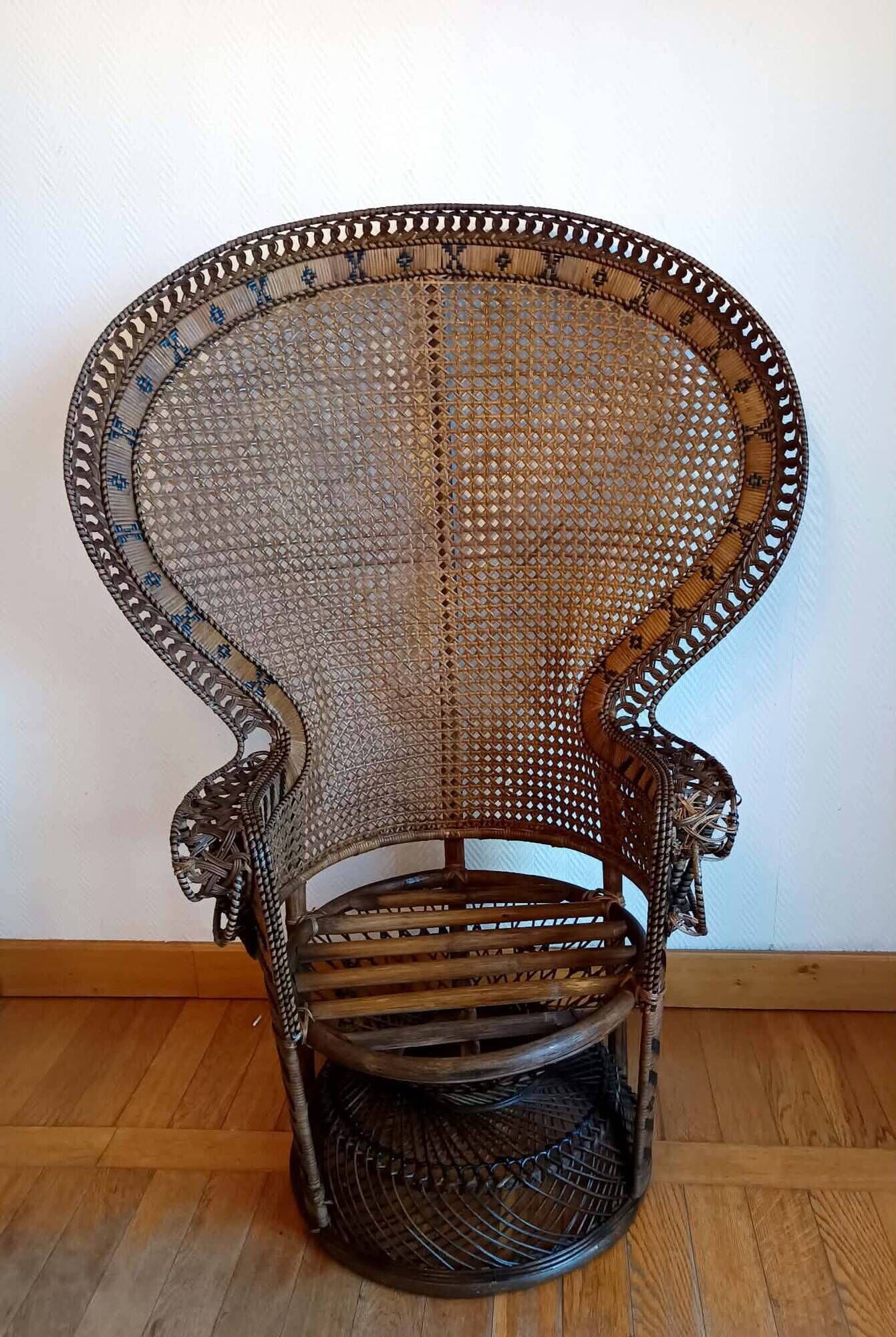 Vintage Emmanuelle armchair Peacock circa 1960