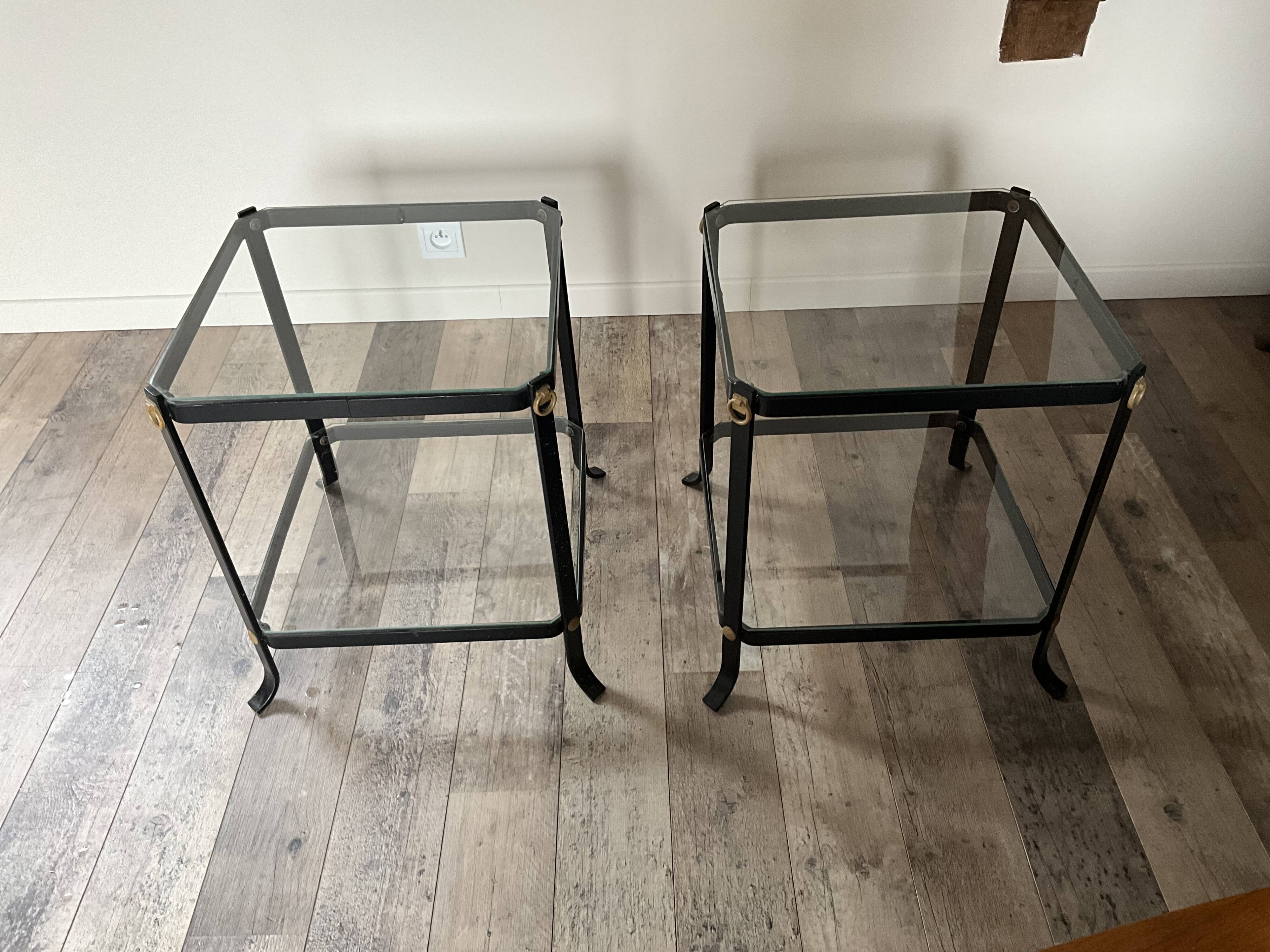 1 pair of table