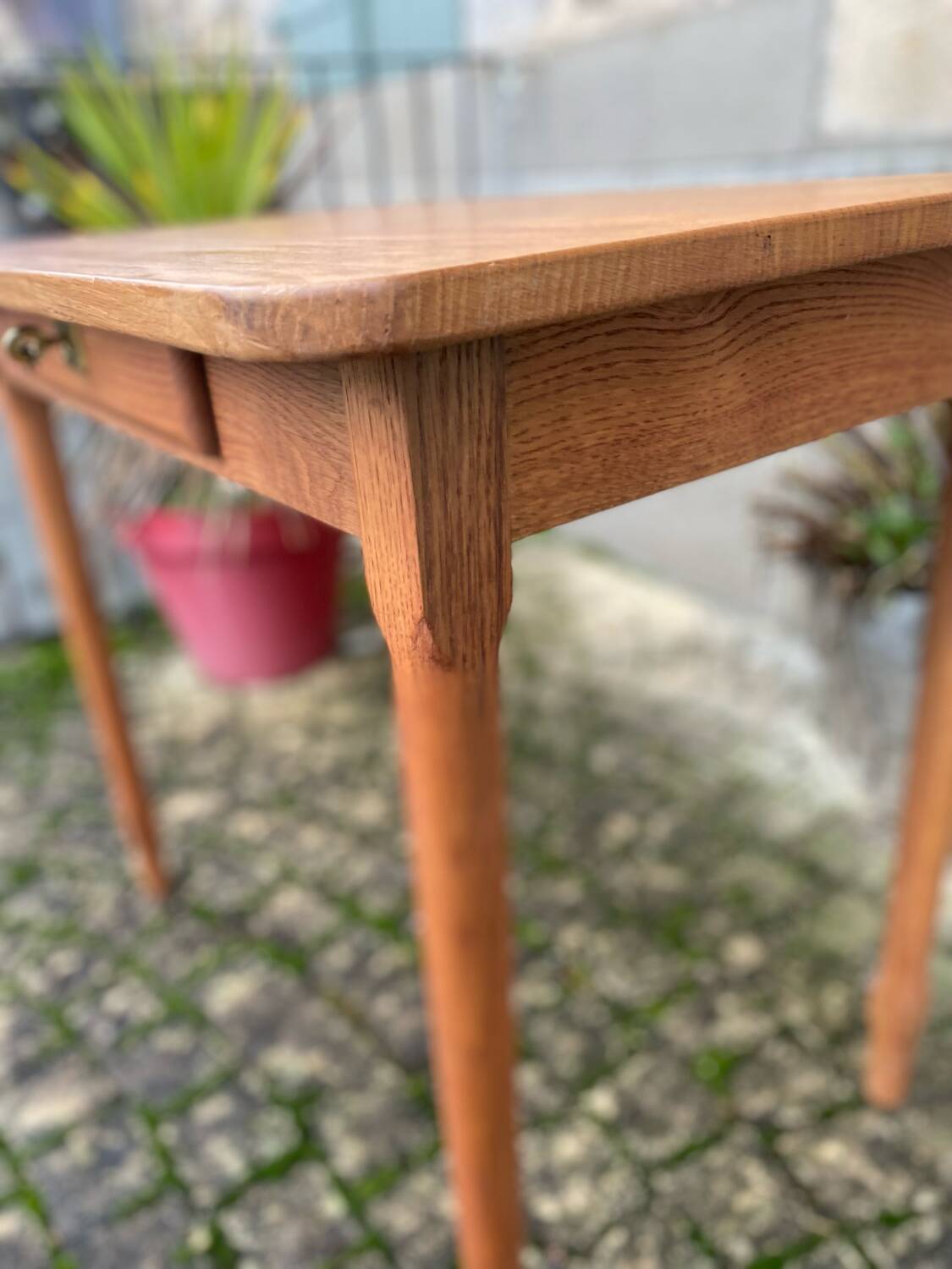 Petite table
