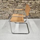 Fauteuil cantilever en cuir