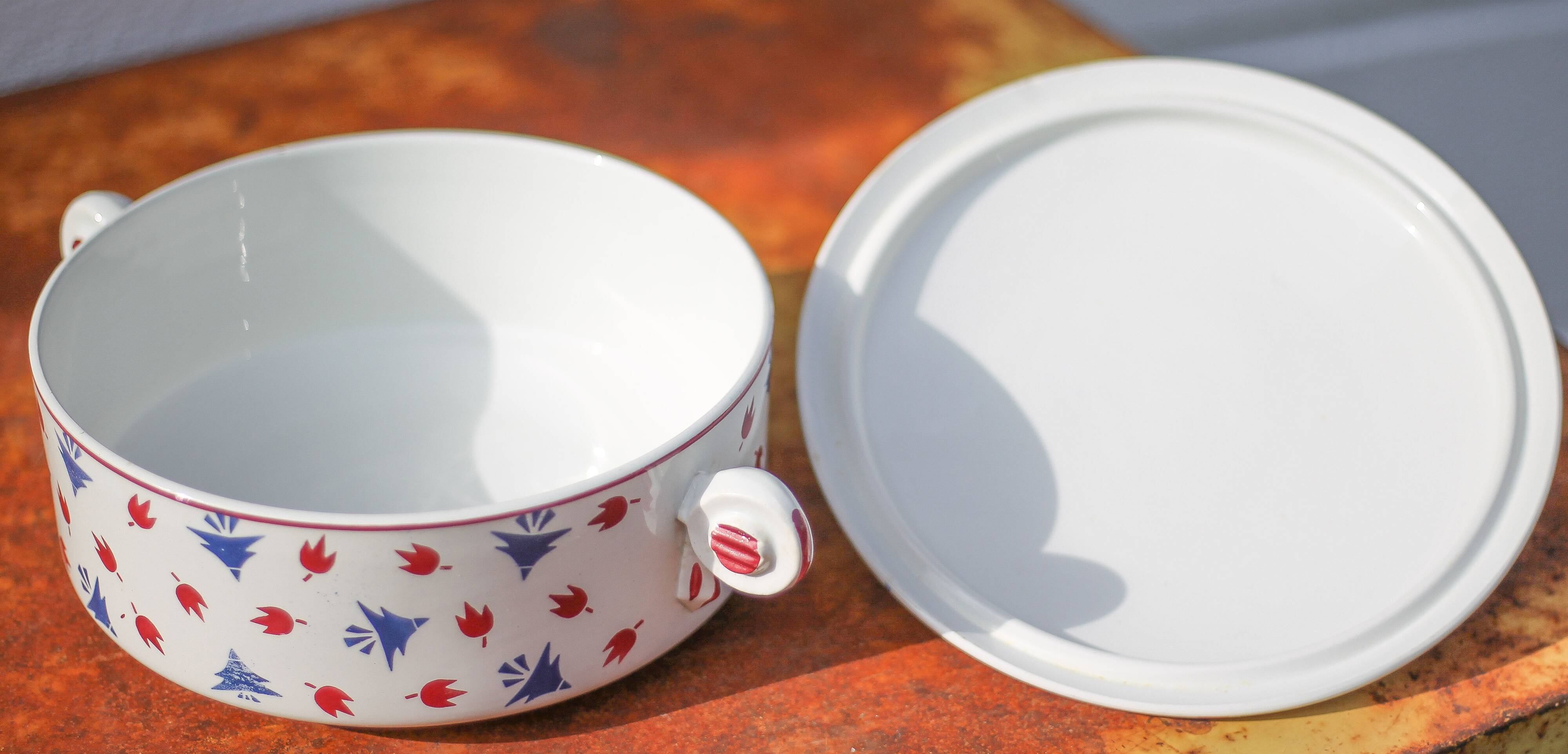 VF Paris Annam porcelain soup tureen, porcelain vegetable bowl